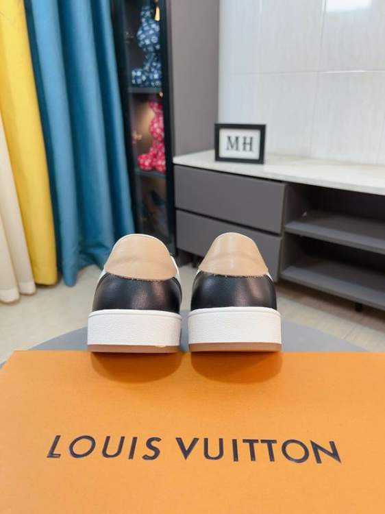 Picture of Louis Vuitton Shoes _SKULVsz38-43mnf102215474